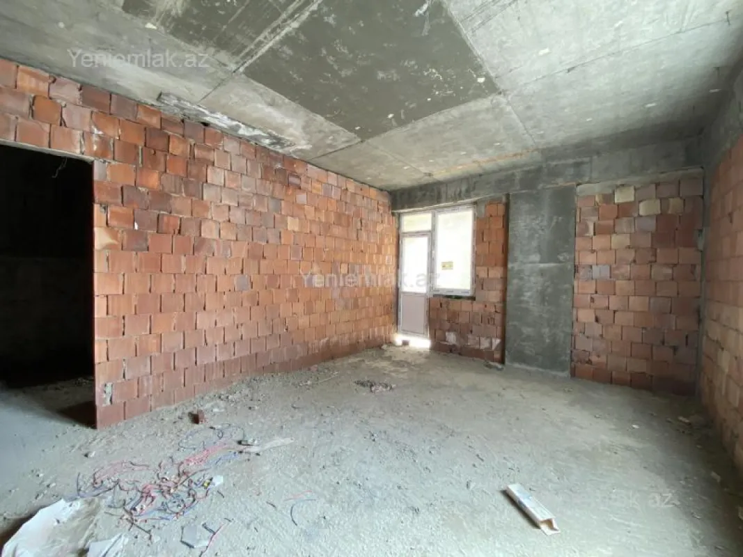 Satılır 2 otaqlı yeni tikili 61 m²