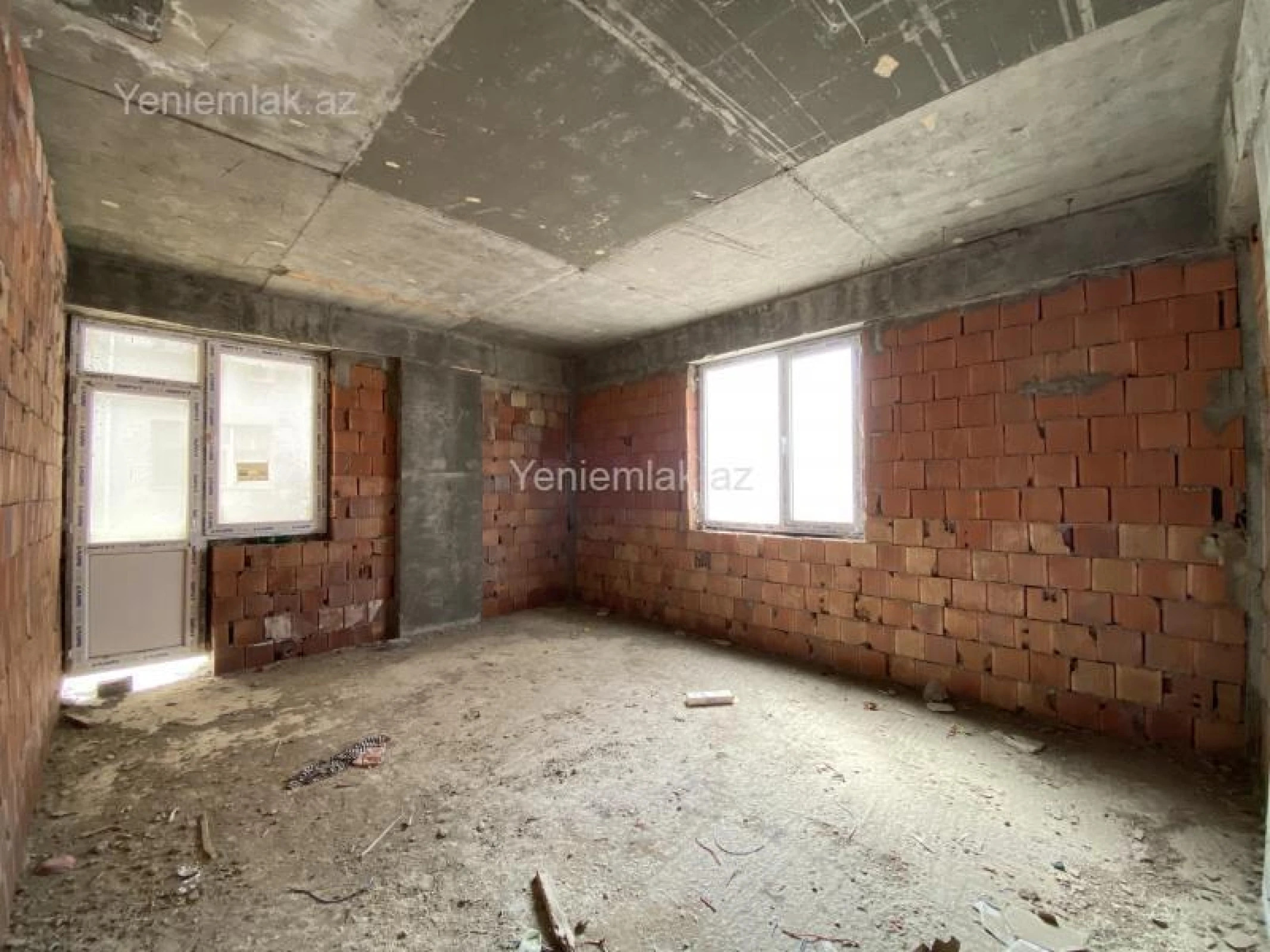 Satılır 2 otaqlı yeni tikili 61 m²