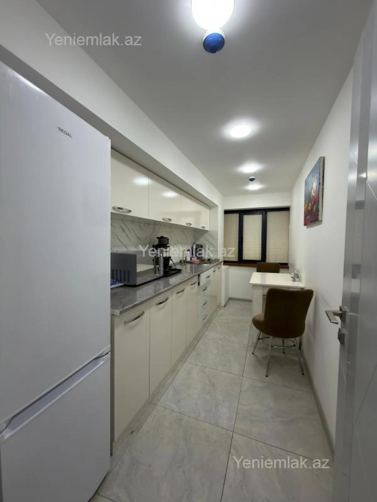 Satılır mənzil 107 m²