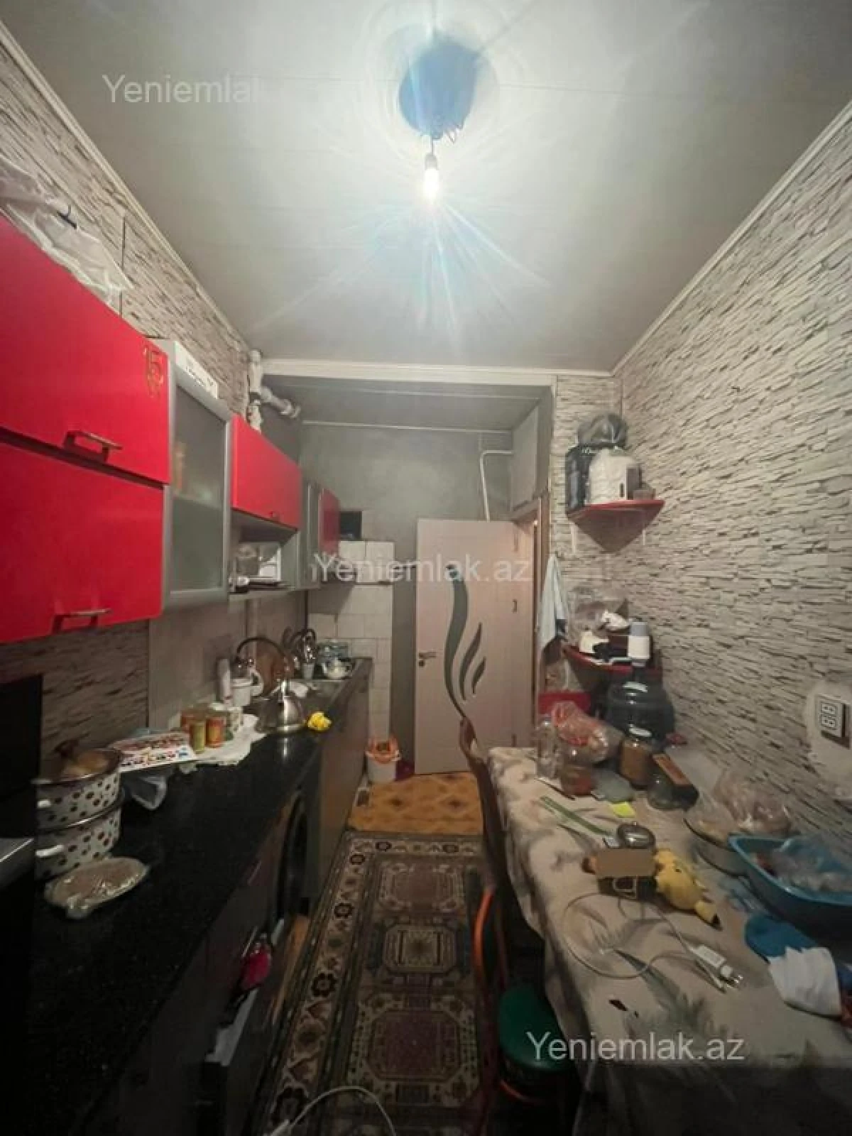 Satılır 2 otaqlı köhnə tikili 46 m²