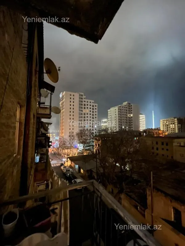 Satılır 2 otaqlı köhnə tikili 46 m²