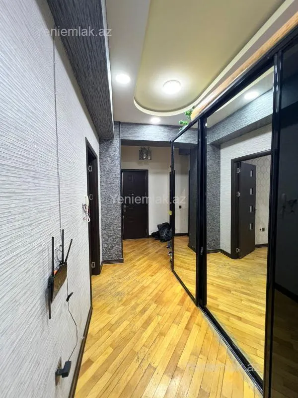 Satılır 2 otaqlı yeni tikili 93 m²