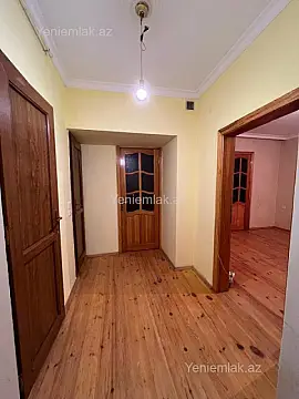 Satılır 2 otaqlı köhnə tikili 45 m²