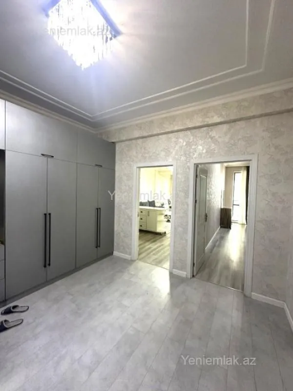 Satılır 2 otaqlı yeni tikili 93 m²