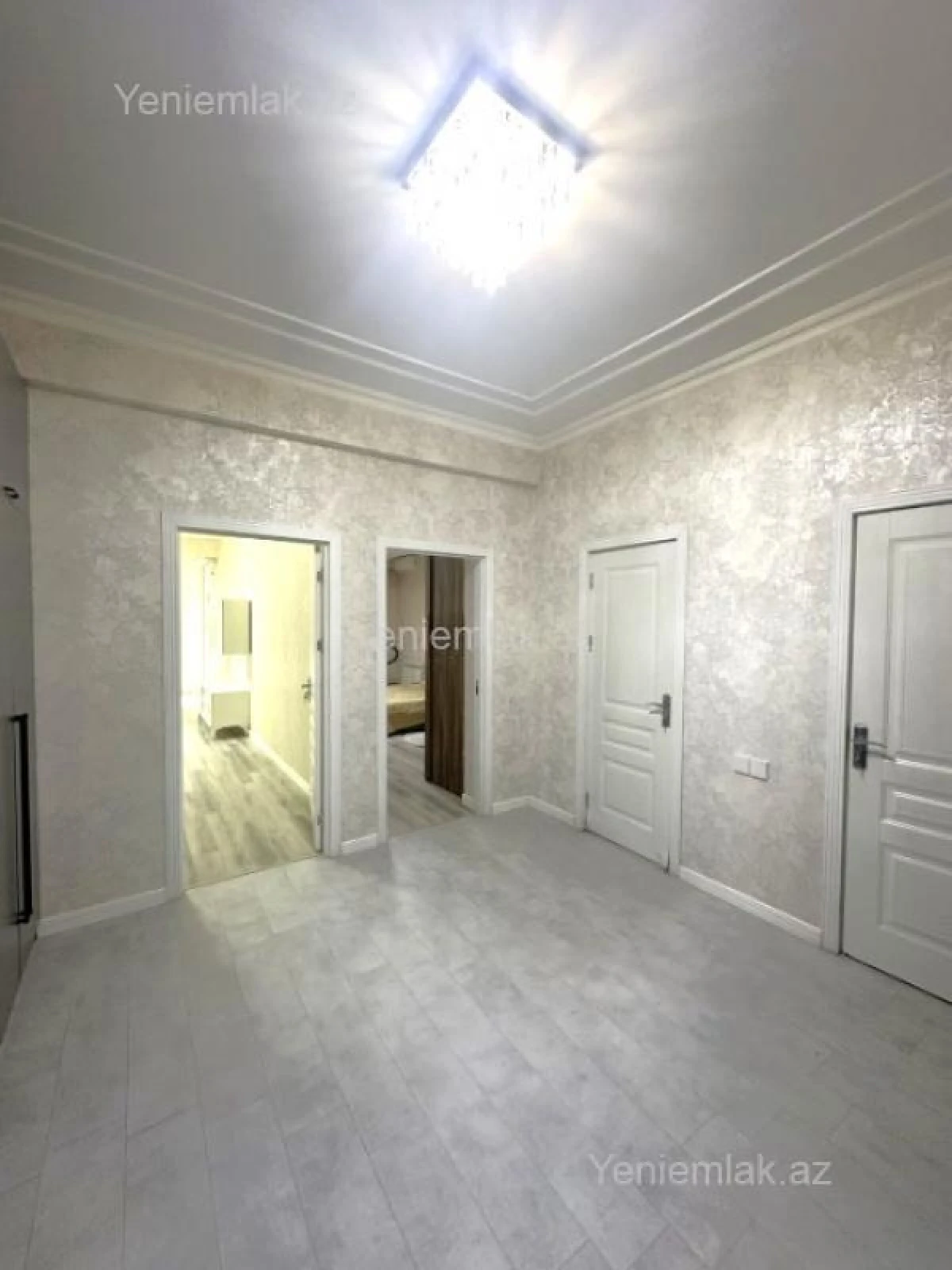 Satılır 2 otaqlı yeni tikili 93 m²