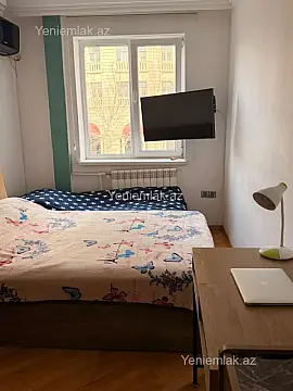 Satılır 2 otaqlı köhnə tikili 50 m²