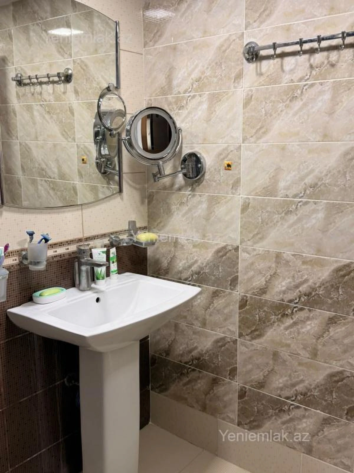 Satılır 2 otaqlı köhnə tikili 50 m²