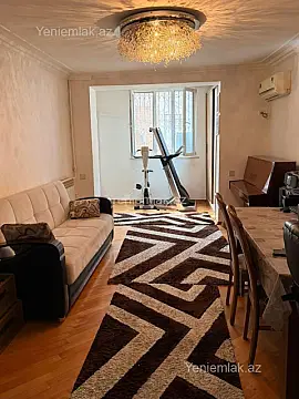 Satılır 2 otaqlı köhnə tikili 50 m²