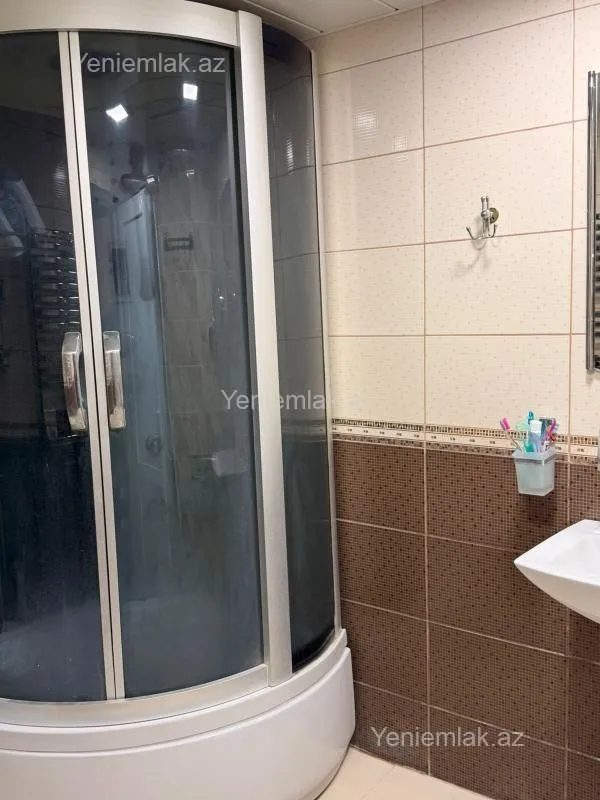 Satılır 2 otaqlı köhnə tikili 50 m²