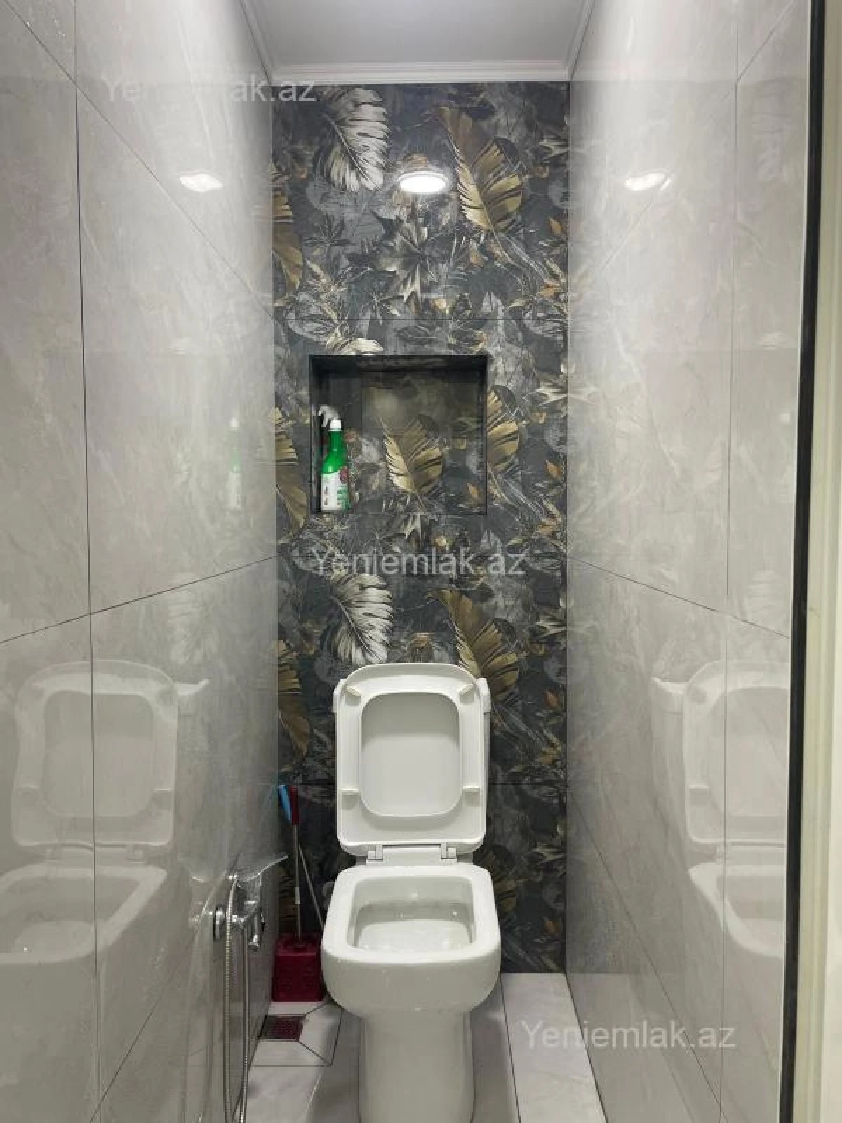 Satılır 3 otaqlı köhnə tikili 80 m²