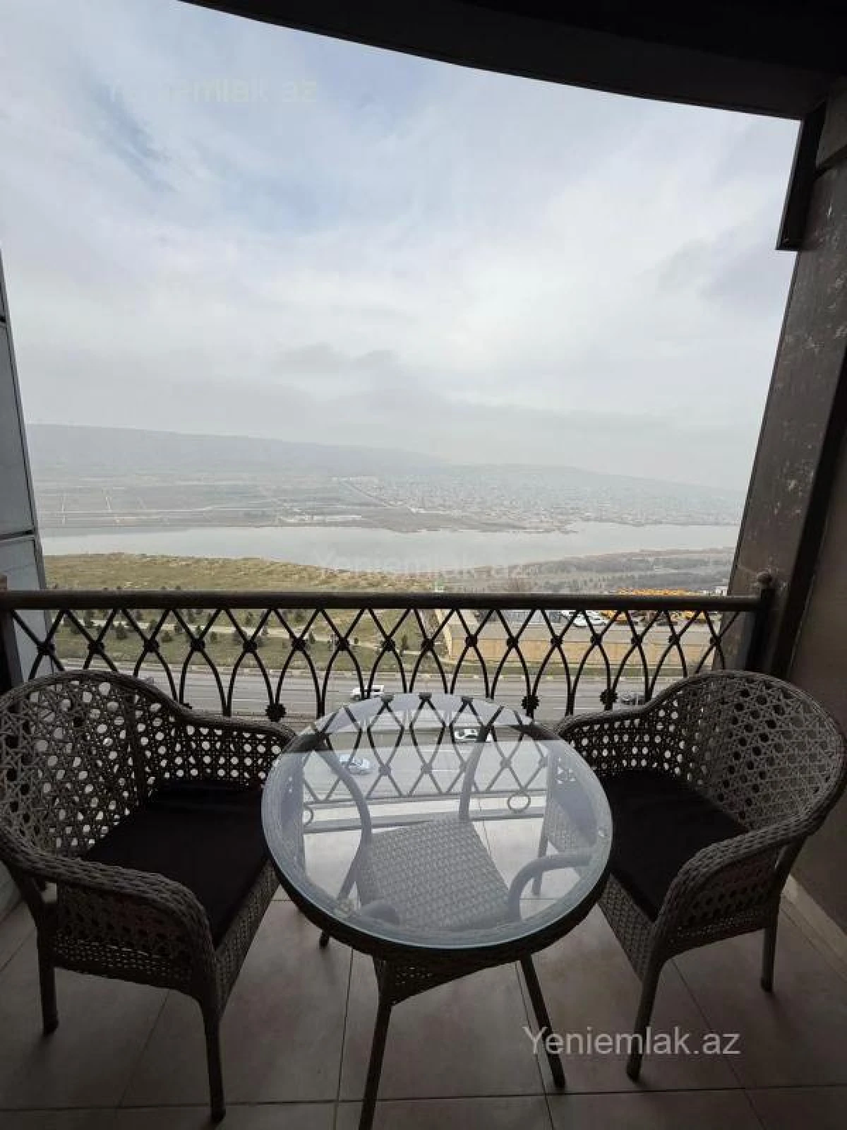 Satılır 3 otaqlı yeni tikili 127.5 m²