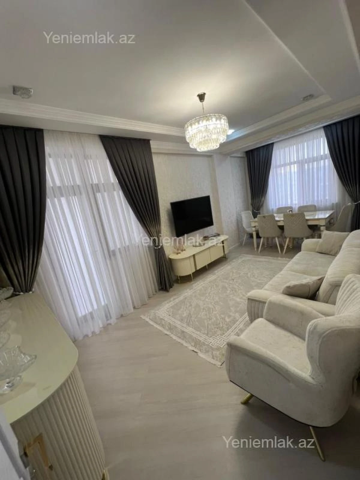Satılır 3 otaqlı yeni tikili 127.5 m²