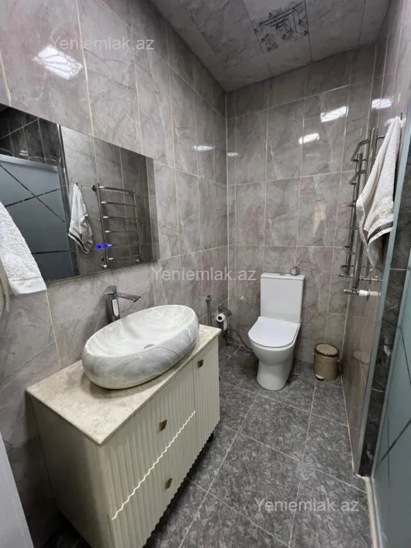 Satılır 3 otaqlı yeni tikili 127.5 m²