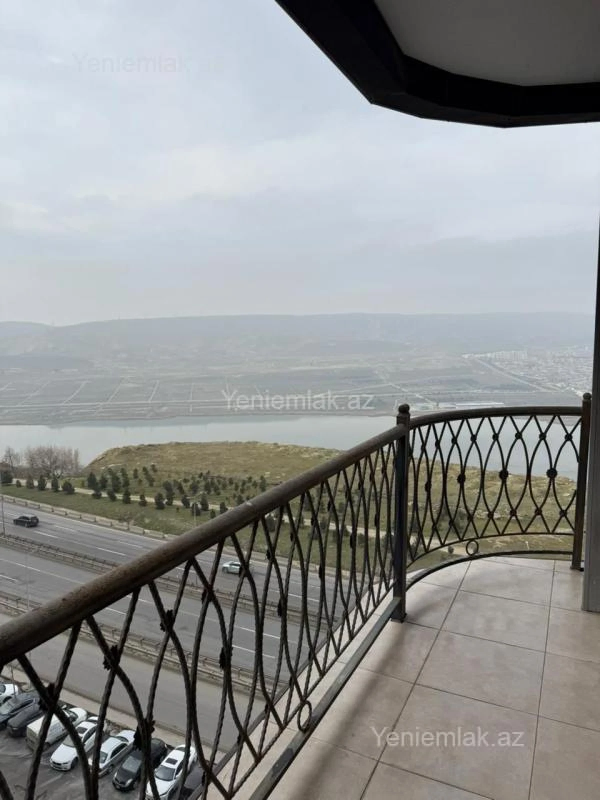 Satılır 3 otaqlı yeni tikili 127.5 m²