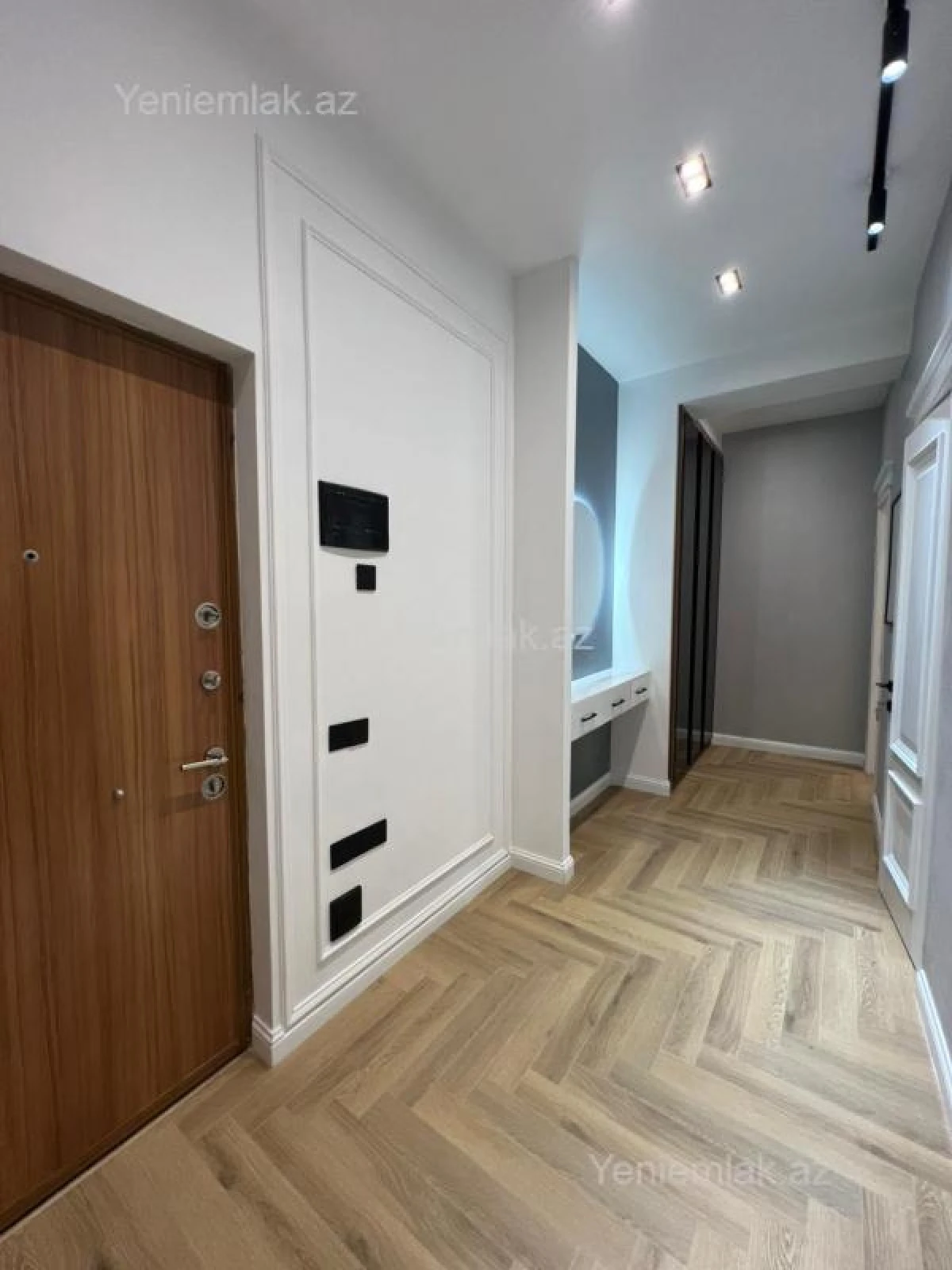 Satılır 2 otaqlı yeni tikili 70 m²