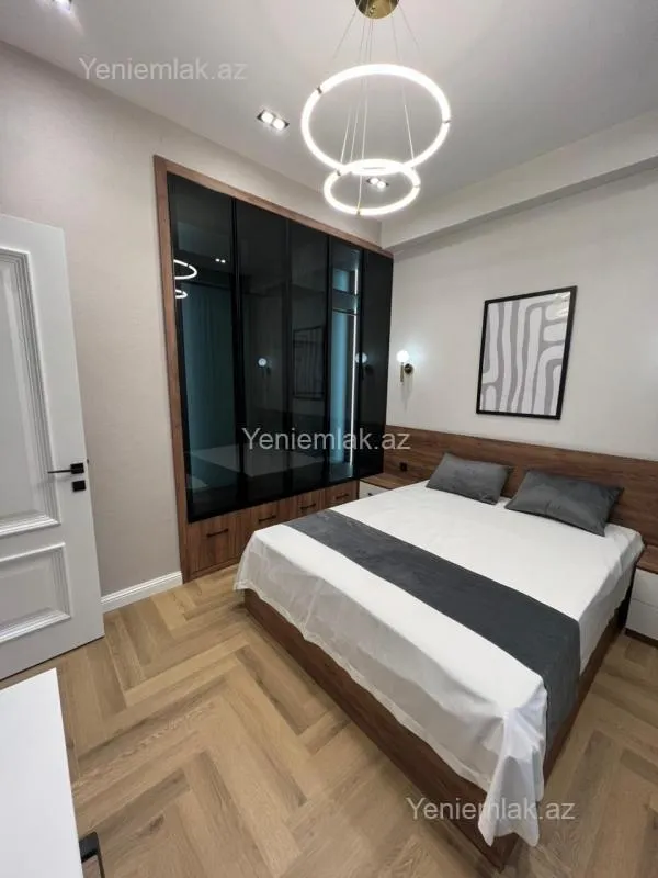 Satılır 2 otaqlı yeni tikili 70 m²