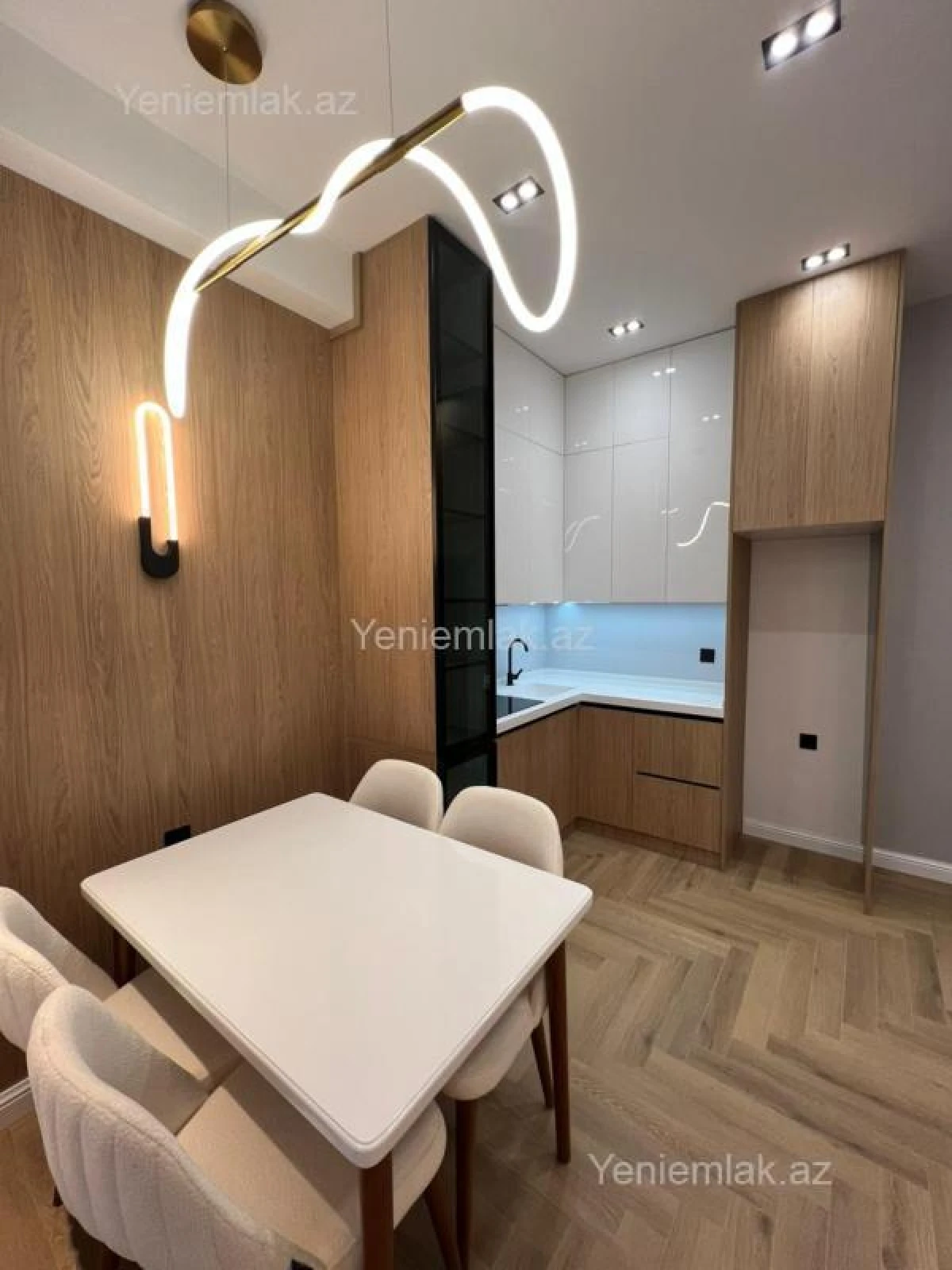 Satılır 2 otaqlı yeni tikili 70 m²