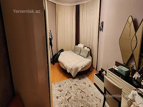 Satılır 3 otaqlı yeni tikili 150 m²