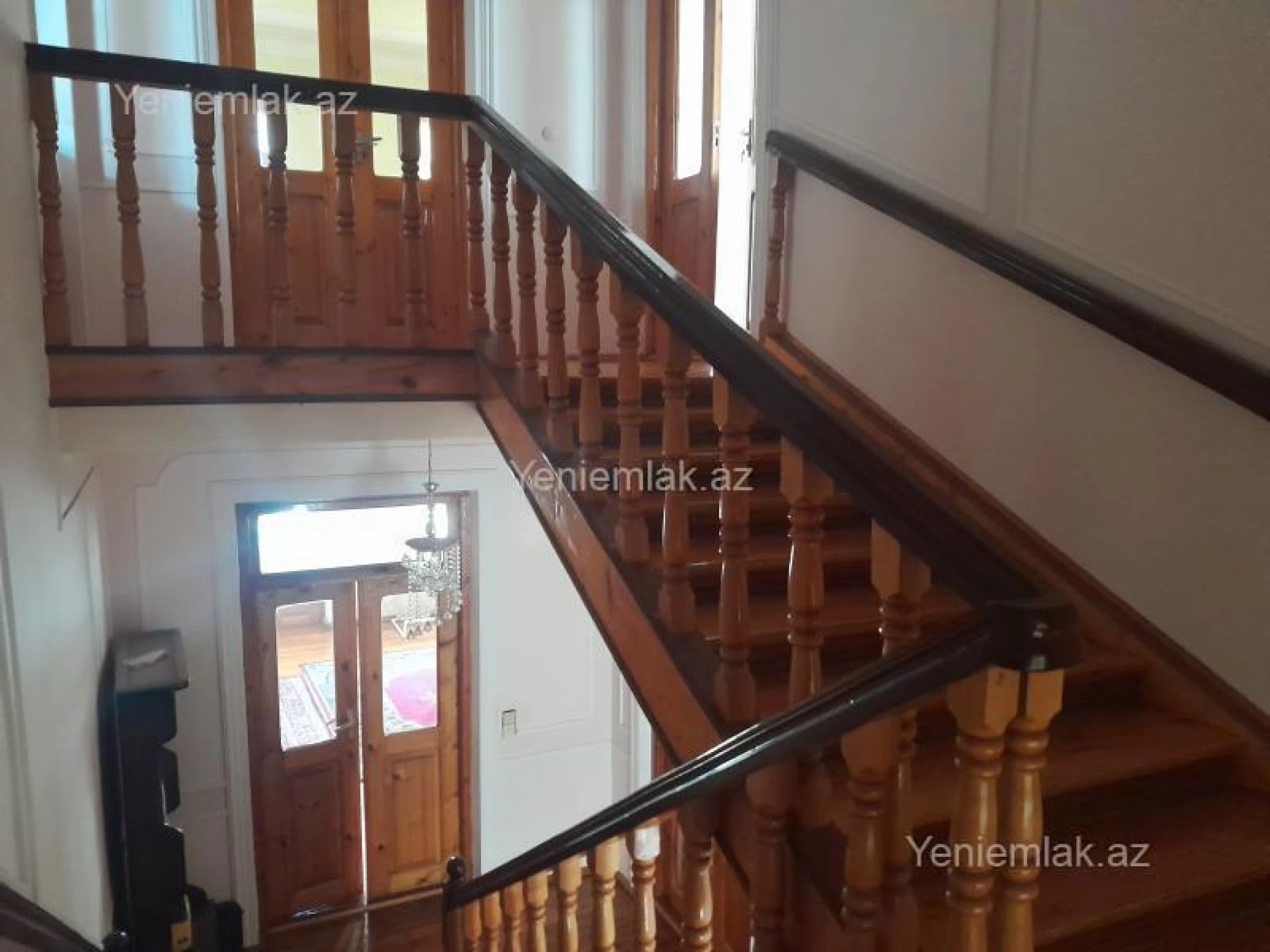 Satılır 10 otaqlı həyət evi 334.6 m²