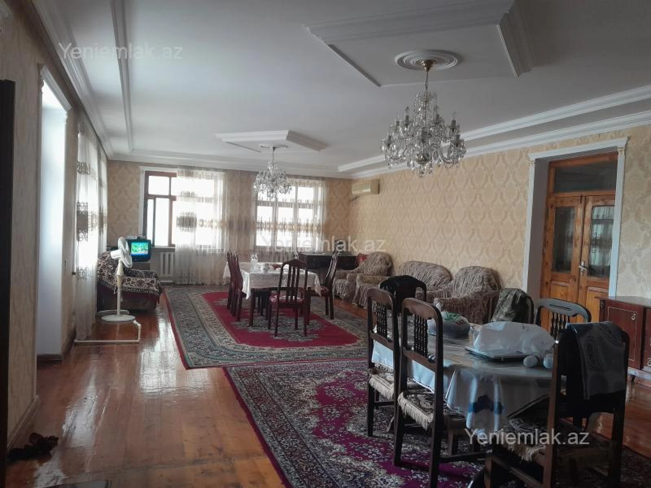 Satılır 10 otaqlı həyət evi 334.6 m²