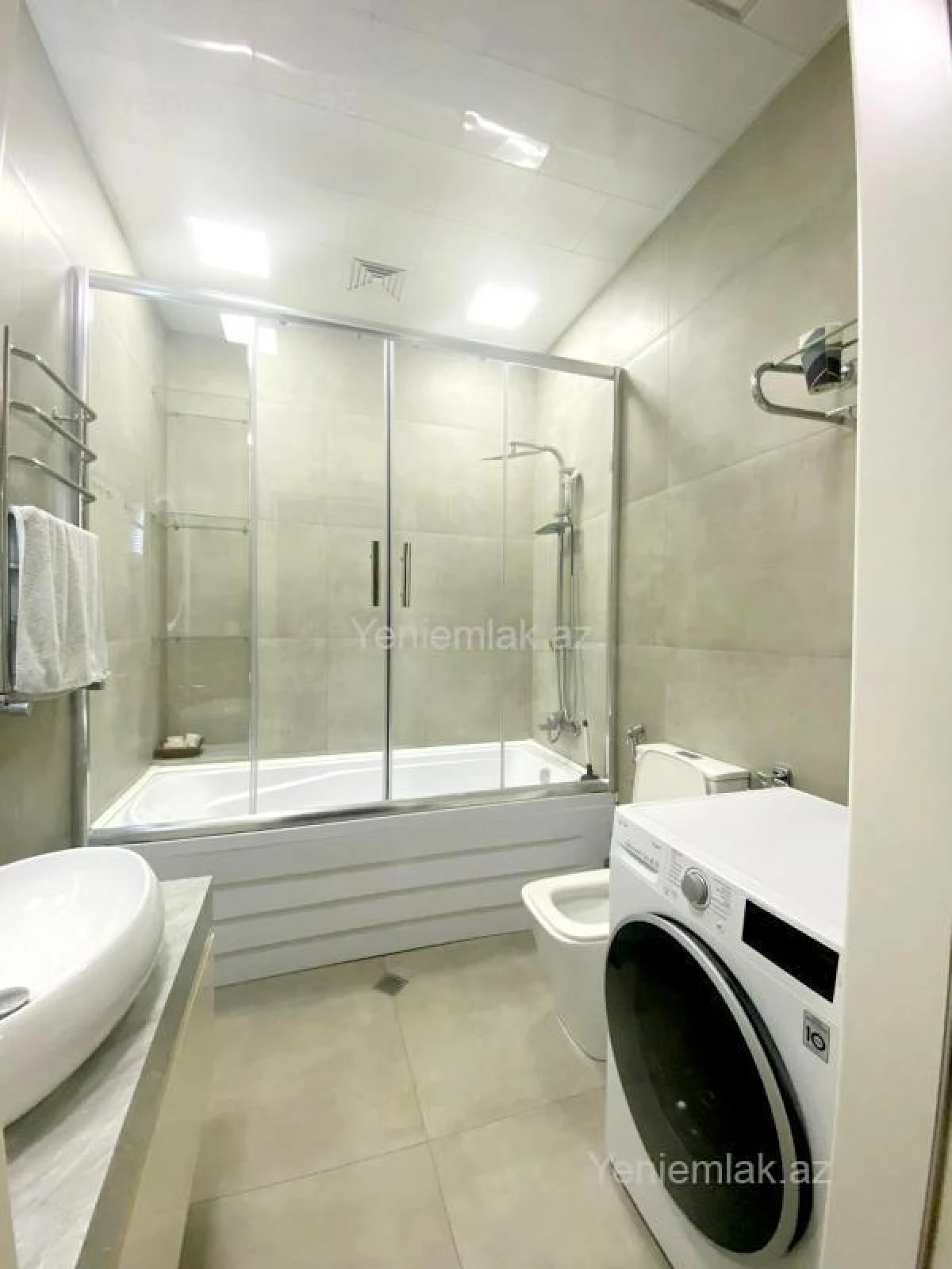 Satılır 2 otaqlı yeni tikili 74 m²