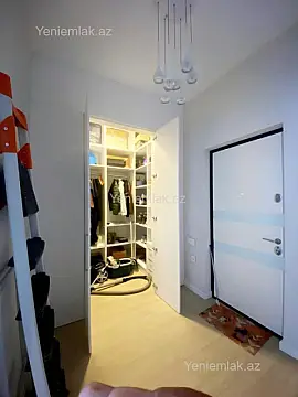 Satılır 2 otaqlı yeni tikili 74 m²