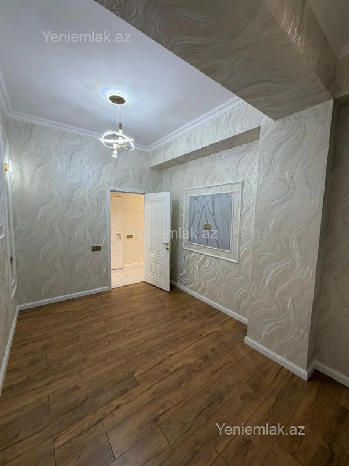 Satılır 3 otaqlı yeni tikili 80 m²