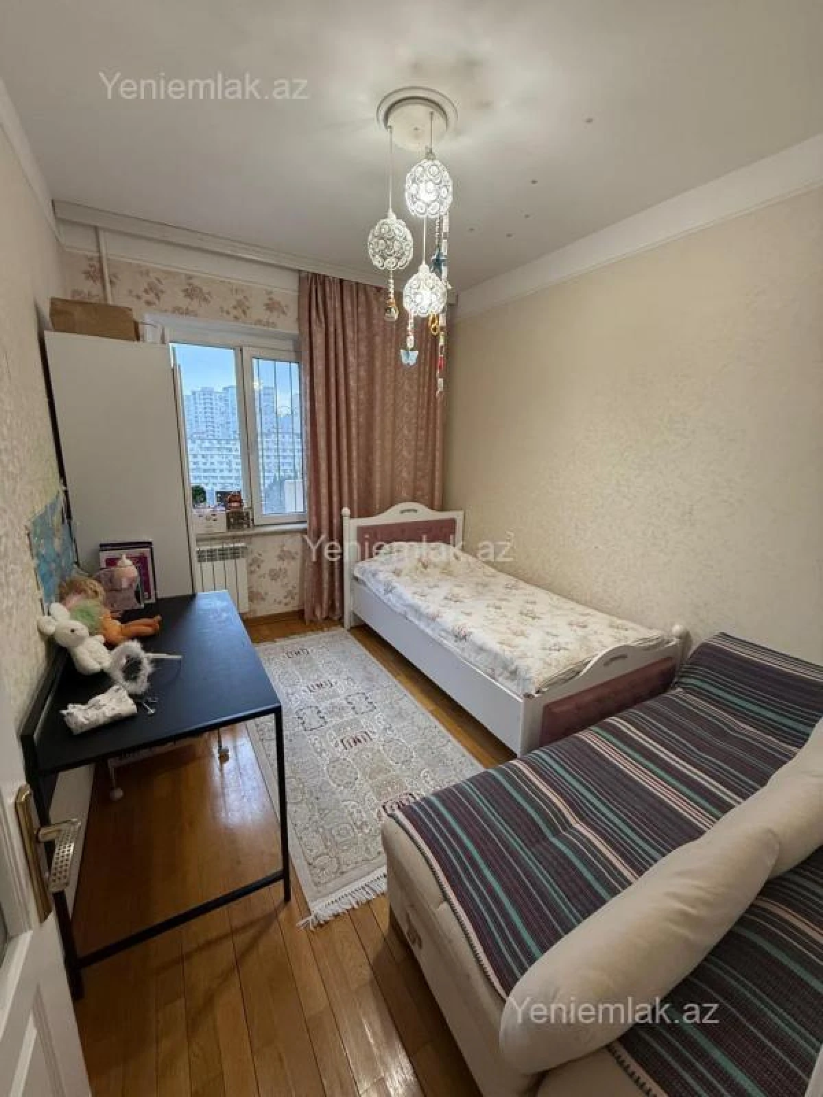 Satılır 3 otaqlı köhnə tikili 80 m²