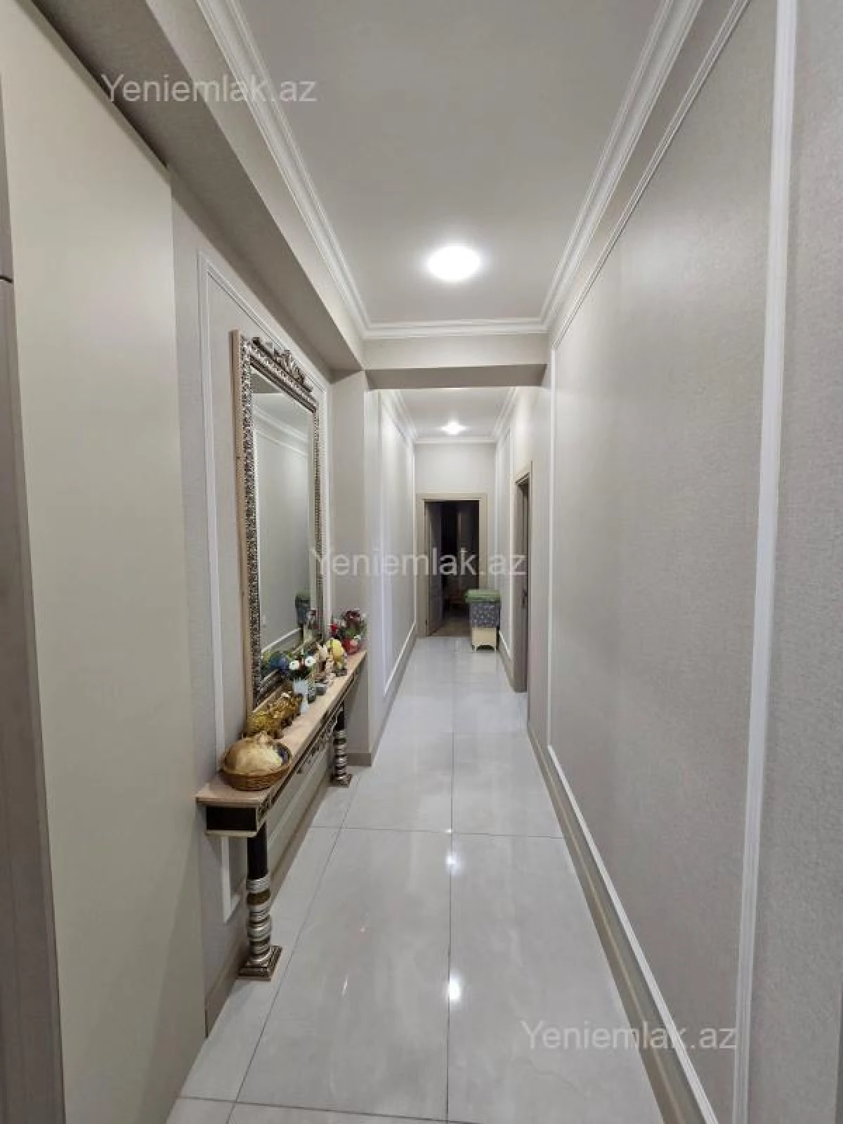 Satılır 2 otaqlı yeni tikili 82.5 m²