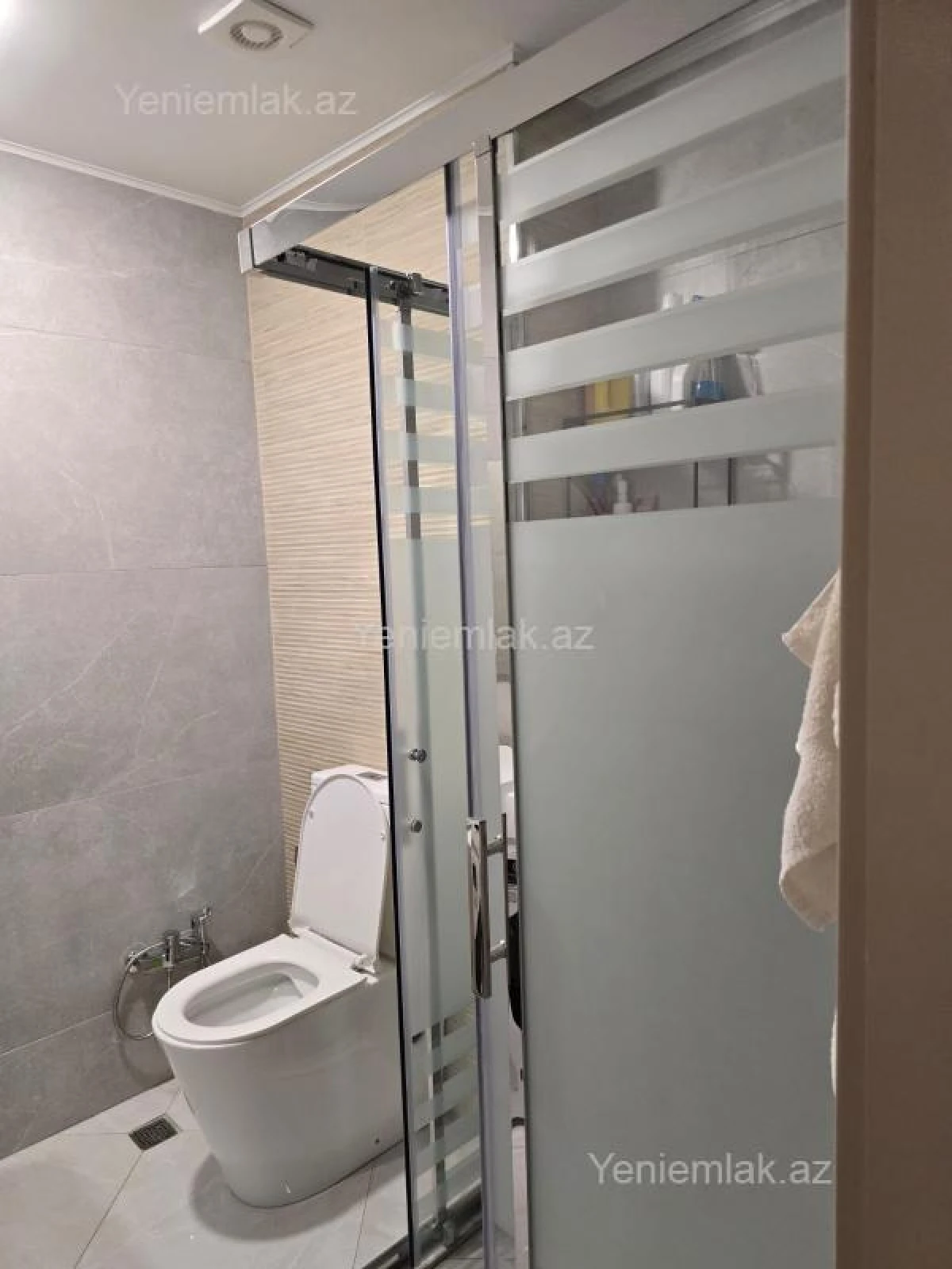 Satılır 2 otaqlı yeni tikili 82.5 m²