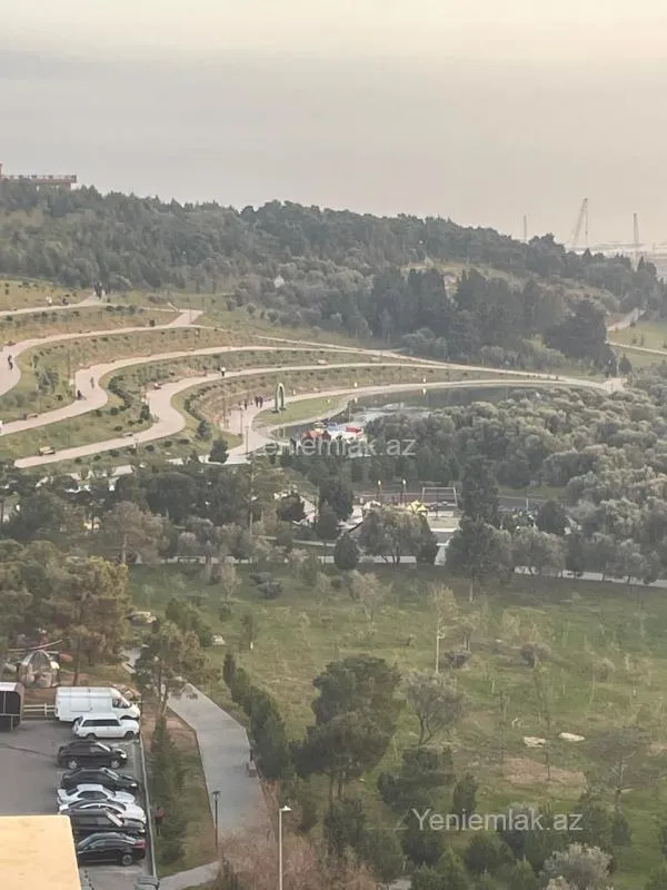 Satılır 2 otaqlı yeni tikili 82 m²