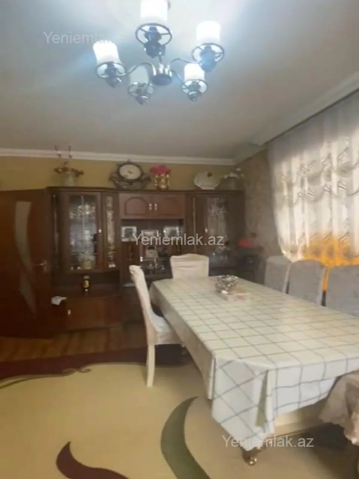 Satılır 2 otaqlı köhnə tikili 60 m²