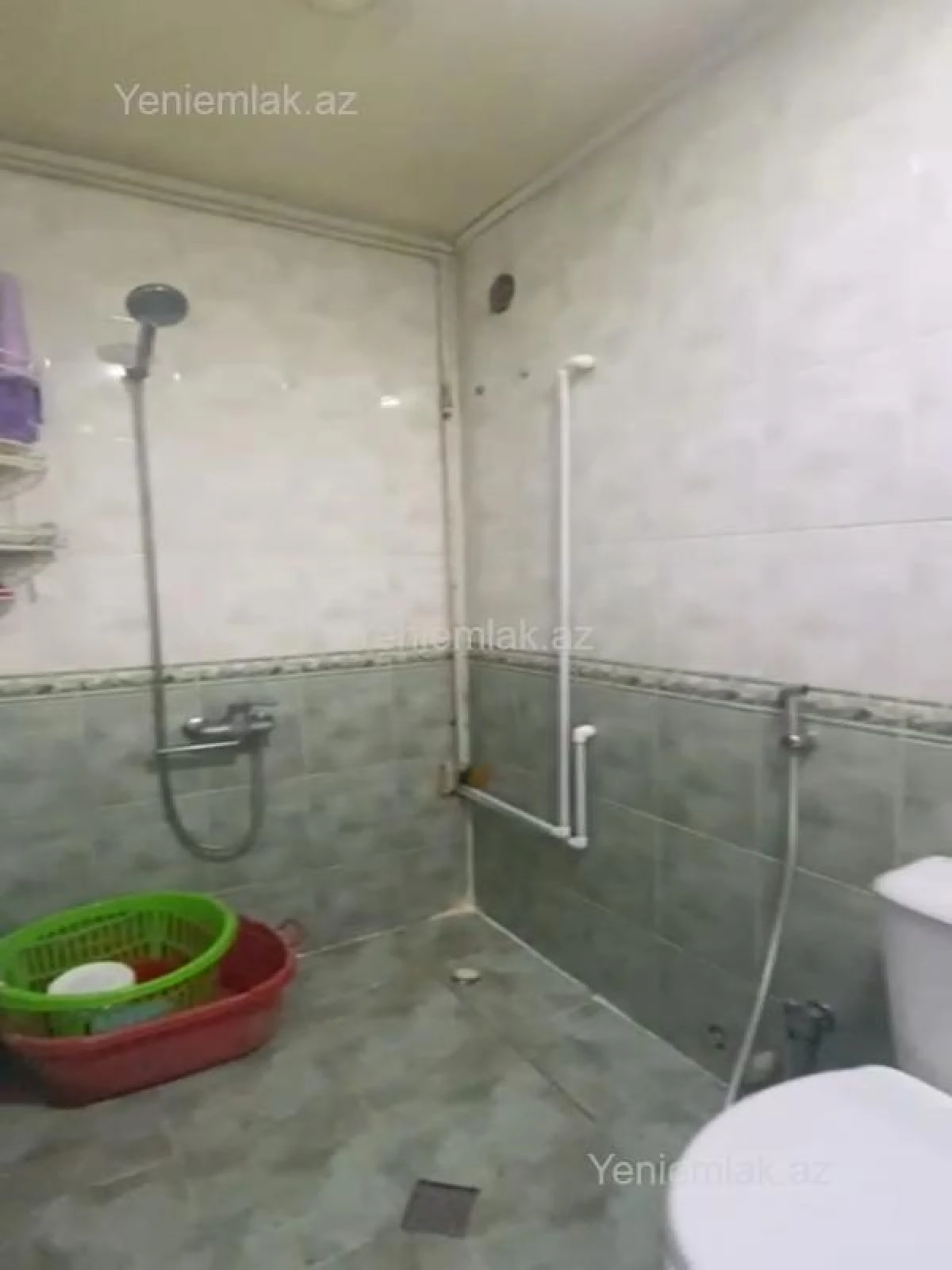Satılır 2 otaqlı köhnə tikili 60 m²
