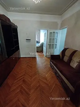 Satılır 2 otaqlı köhnə tikili 45 m²