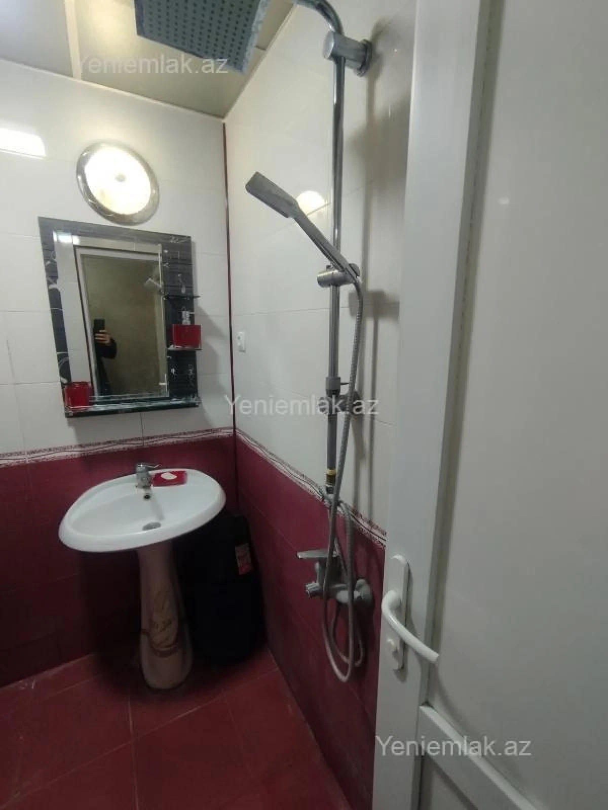 Satılır 2 otaqlı köhnə tikili 45 m²