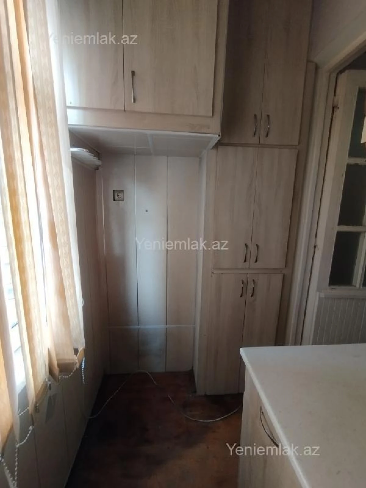 Satılır 2 otaqlı köhnə tikili 45 m²