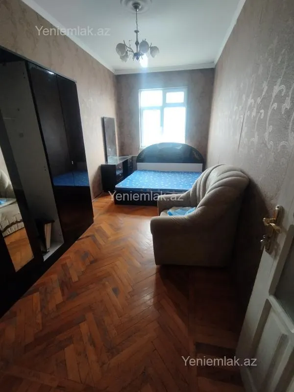 Satılır 2 otaqlı köhnə tikili 45 m²