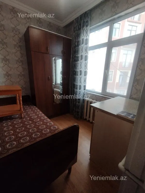 Satılır 2 otaqlı köhnə tikili 45 m²