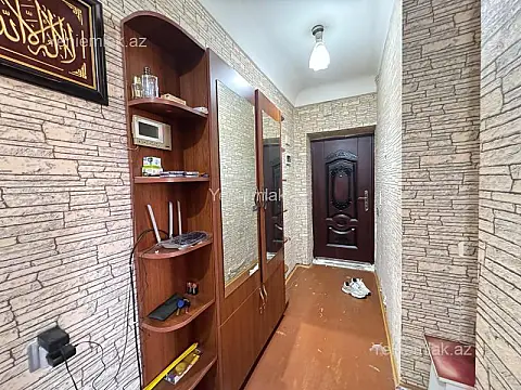Satılır 2 otaqlı köhnə tikili 55 m²