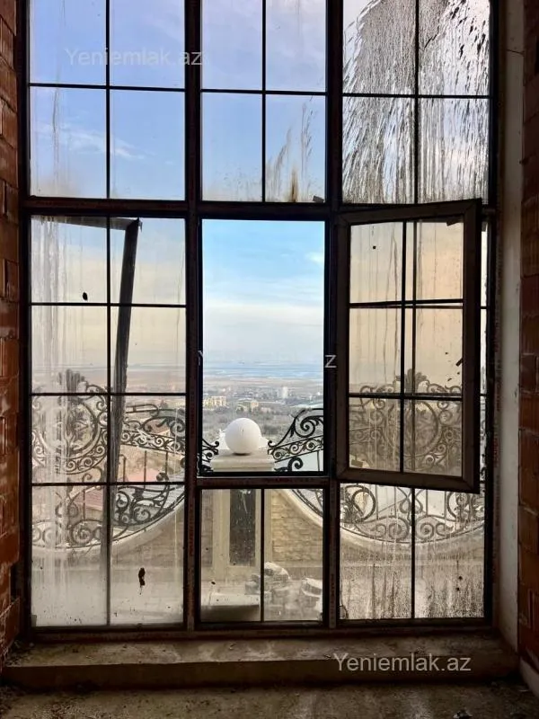 Satılır 4 otaqlı yeni tikili 132 m²