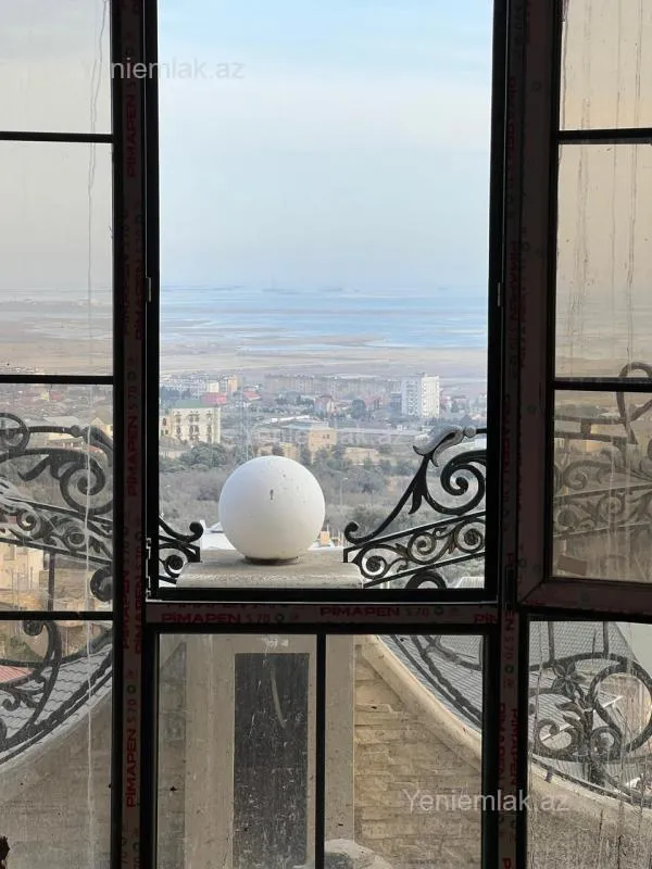 Satılır 4 otaqlı yeni tikili 132 m²