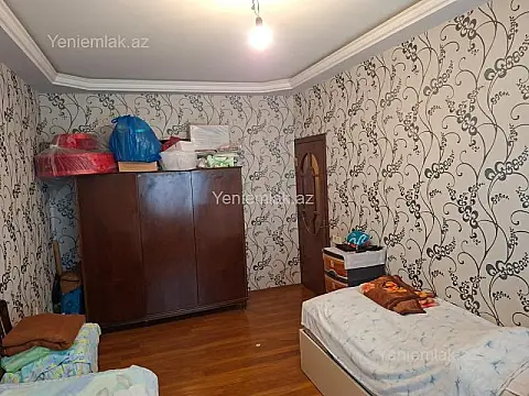 Satılır 3 otaqlı köhnə tikili 80 m²