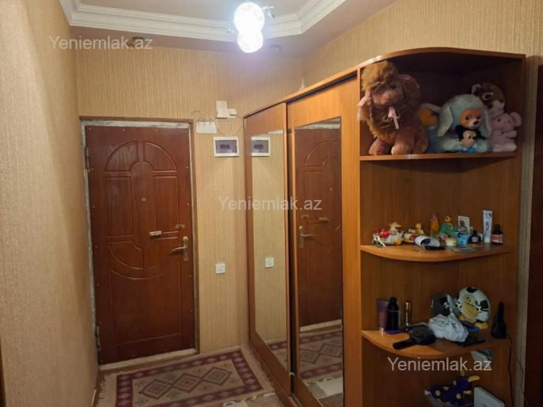 Satılır 3 otaqlı köhnə tikili 80 m²