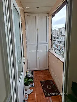 Satılır 3 otaqlı köhnə tikili 80 m²