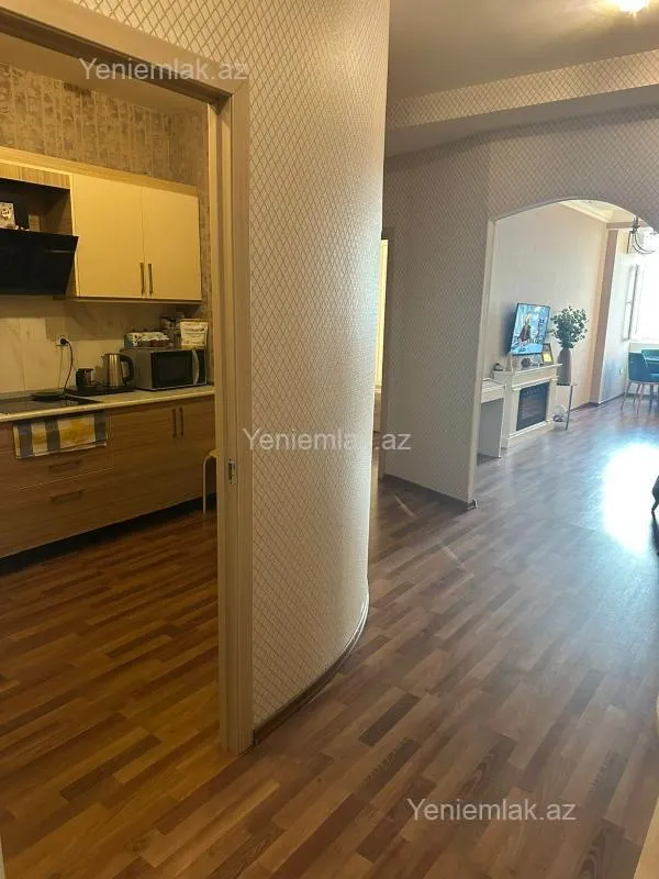 Satılır 2 otaqlı yeni tikili 70 m²