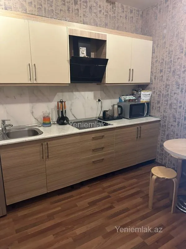 Satılır 2 otaqlı yeni tikili 70 m²