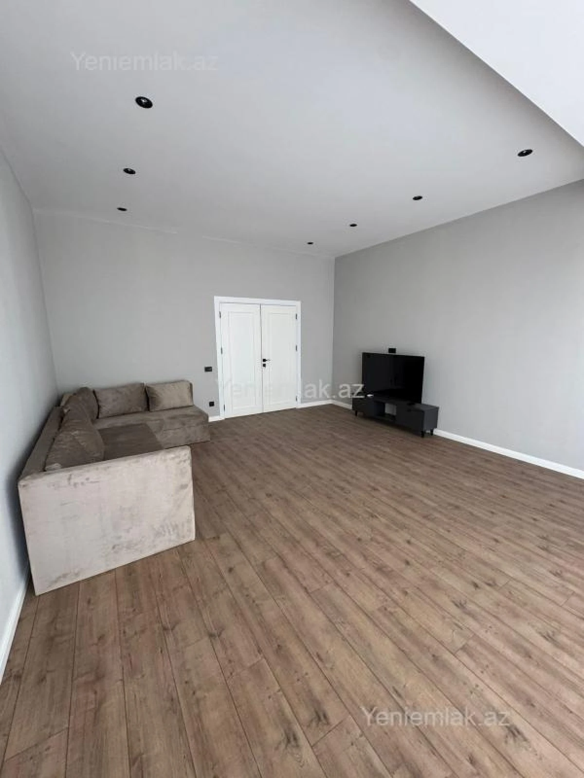 Satılır 2 otaqlı yeni tikili 139 m²