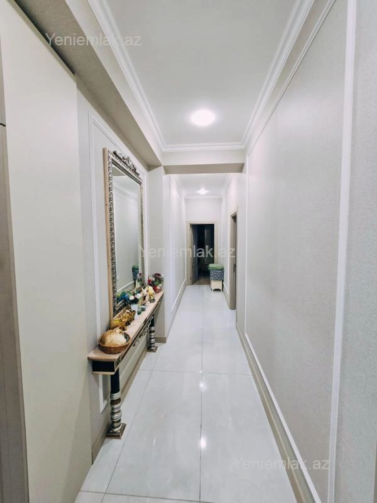 Satılır 2 otaqlı yeni tikili 82.5 m²
