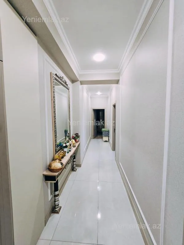 Satılır 2 otaqlı yeni tikili 82.5 m²