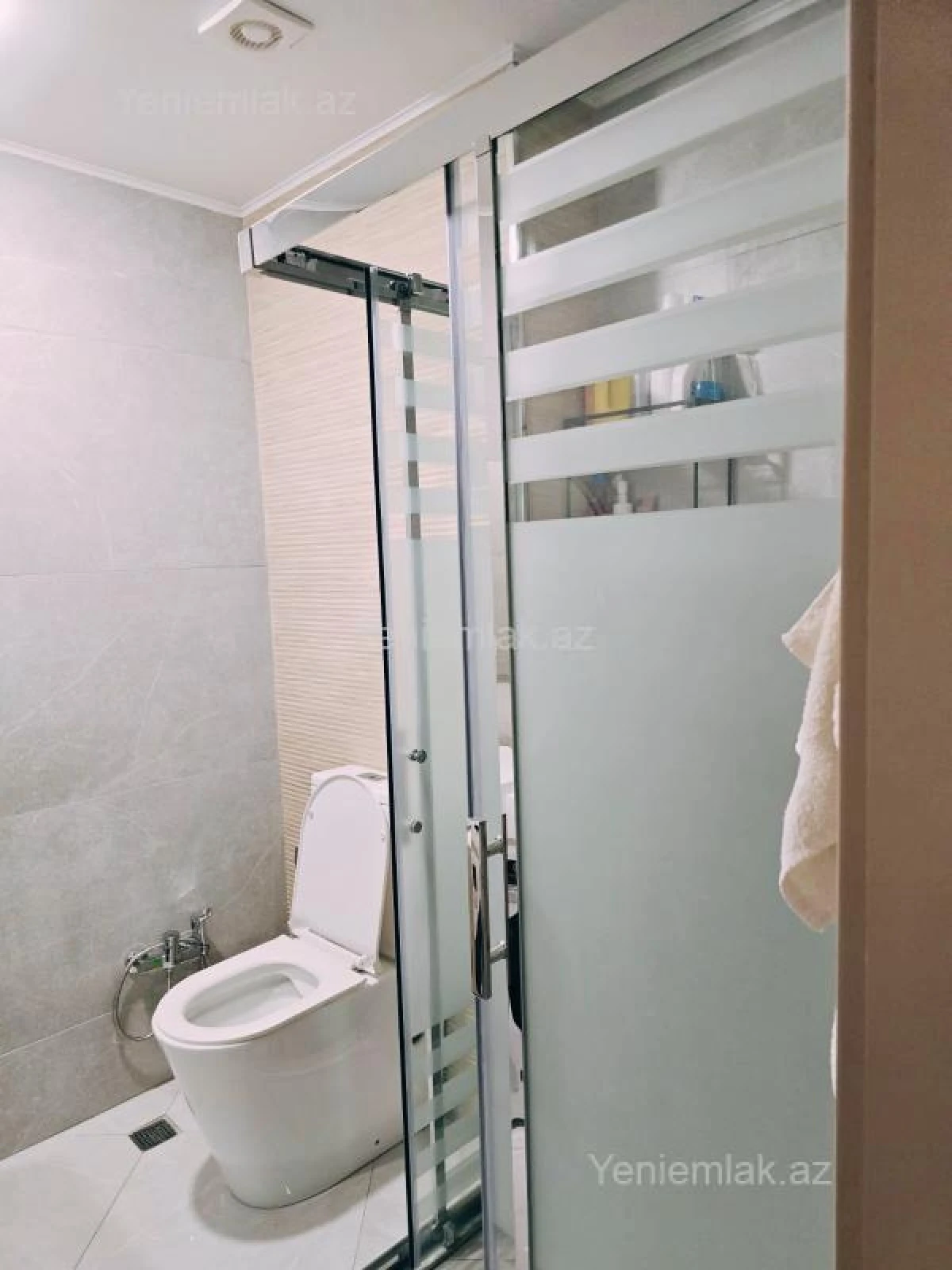 Satılır 2 otaqlı yeni tikili 82.5 m²
